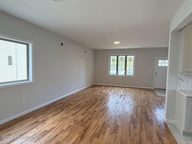 THIS SPACIOUS, DETACHED TWO-FAMILY '7 OVER 7'HOME LOCATED IN THE - photo 3