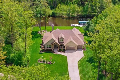 Nestled along 124 feet of shoreline on the Cranberry Canal - photo 2