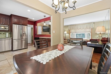 Welcome home to this beautifully maintained charming residence - photo 10