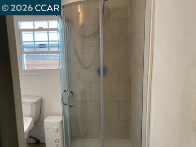 Charming house with 2 bedrooms, 2 bathrooms and spacious living - photo 11