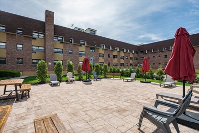 Newly renovated, beautifully updated co-op ideally located near - photo 3