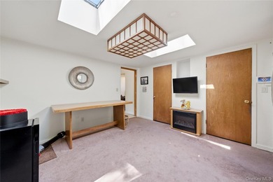 Welcome to this beautifully maintained 4 bedroom, 2.5-bath - photo 14