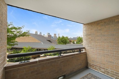 Fabulous 5th floor studio at The Falls Pinnacle, one of the best - photo 10