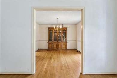 Welcome home to this charming all-brick ranch in the desirable - photo 9