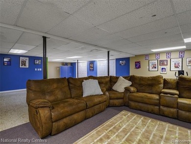BACK ON THE MARKET DUE TO NO FAULT OF THE SELLER, BUYER - photo 41