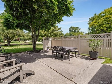 BACK ON THE MARKET DUE TO NO FAULT OF THE SELLER, BUYER - photo 44