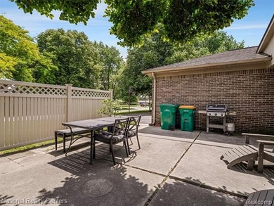 BACK ON THE MARKET DUE TO NO FAULT OF THE SELLER, BUYER - photo 45