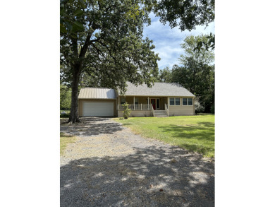 Cute As A Button - Lake Home For Sale in Marquez, Texas