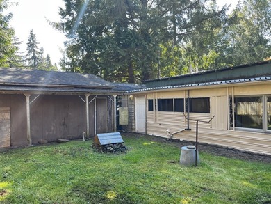 Situated on a desirable corner lot, this 0.15-acre property - photo 6