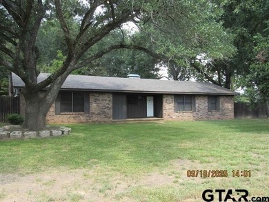 Lake Tyler Home For Sale in Whitehouse Texas