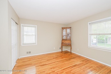 Location ! Location! Princes Bay! Why Buy A Semi When You Own A - photo 3