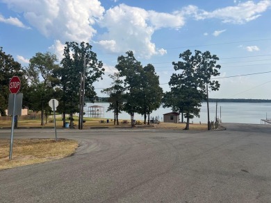 Lake Lot For Sale in Log Cabin, Texas