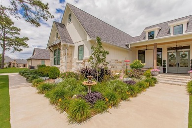 Experience refined luxury living in the highly sought-after - photo 4