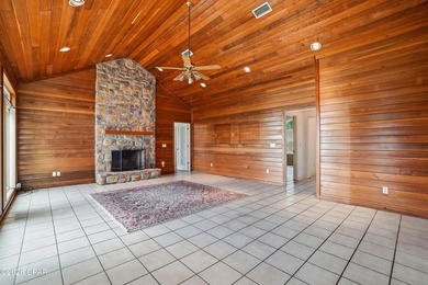 Welcome to 6303 Palm Court, Panama City Beach, FL 32408, a - photo 14
