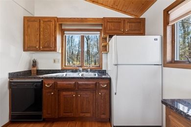 Beautiful cabin on a phenomenal low-elevation lot on the - photo 16