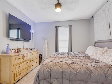 Welcome to your dream home in the heart of Port St. Lucie! This - photo 17