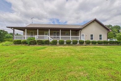Beautiful one-owner home in the country! 3 bedroom, 2.5 bath - photo 1