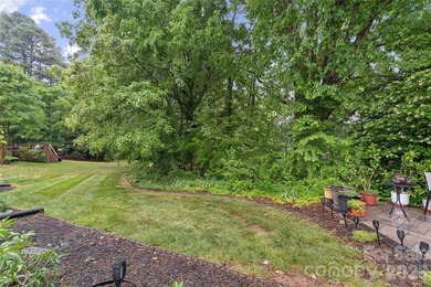 Charming and well maintained home on a beautiful corner lot in - photo 33