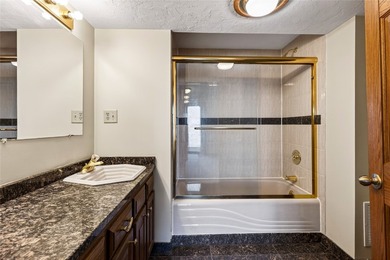 Beautiful cabin on a phenomenal low-elevation lot on the - photo 34