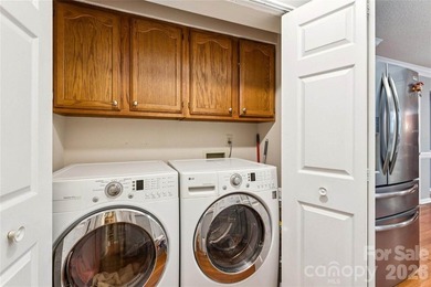 Charming and well maintained home on a beautiful corner lot in - photo 38