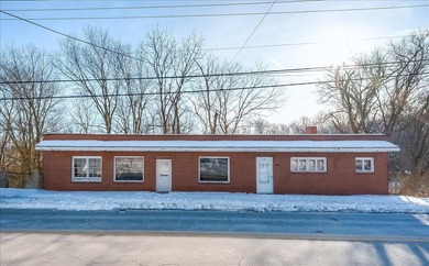 (private lake, pond, creek) Home Sale Pending in Frankfort Kentucky