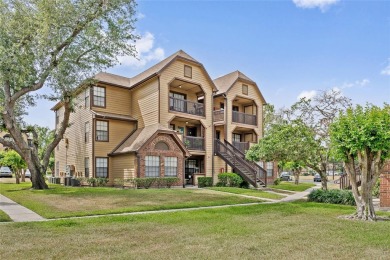Lake Condo For Sale in Altamonte Springs, Florida