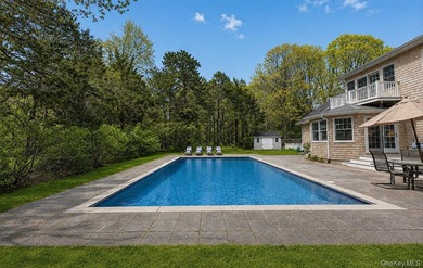 Welcome to 9 Briarsweet Lane, a hidden gem in the heart of - photo 3