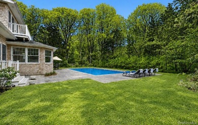 Welcome to 9 Briarsweet Lane, a hidden gem in the heart of - photo 4