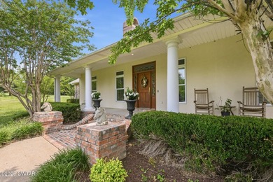 A beautiful plantation style home in SE Dyer county at Tigrett - photo 3