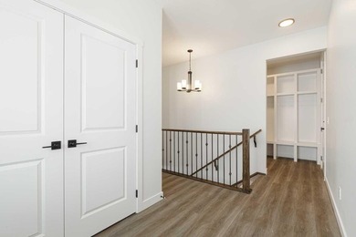 Welcome to this exceptional bungalow offering over 2,500 sq. ft - photo 3