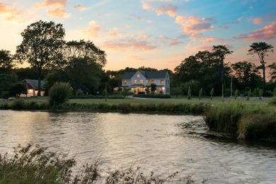 Set on more than 30 acres along Cape Cod Bay, Sunset Farm is a - photo 2