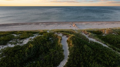 Set on more than 30 acres along Cape Cod Bay, Sunset Farm is a - photo 8