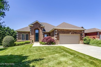 Lake Townhome/Townhouse For Sale in Loudon, Tennessee