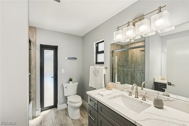 Stunning 3/2/2 waterfront pool home offering direct Gulf access - photo 21
