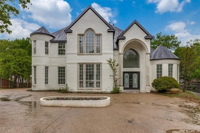 Lake Arlington Home For Sale in Arlington Texas