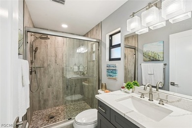 Stunning 3/2/2 waterfront pool home offering direct Gulf access - photo 27