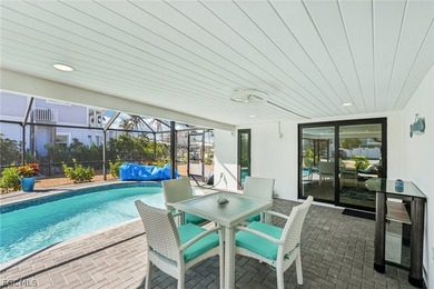 Stunning 3/2/2 waterfront pool home offering direct Gulf access - photo 29