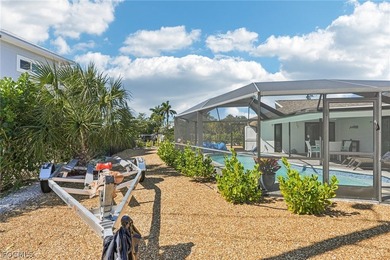 Stunning 3/2/2 waterfront pool home offering direct Gulf access - photo 33