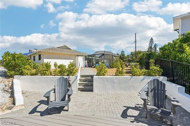 Stunning 3/2/2 waterfront pool home offering direct Gulf access - photo 37
