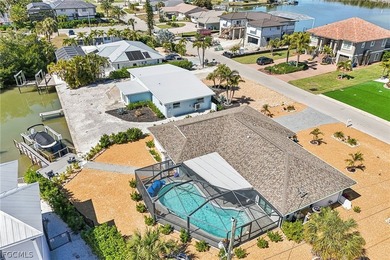 Stunning 3/2/2 waterfront pool home offering direct Gulf access - photo 44