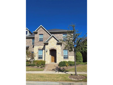 Lake Viridian Townhome/Townhouse For Sale in Arlington Texas