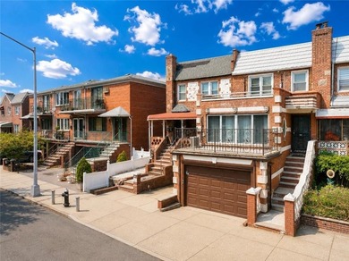Rare-Find Oversized Single-Family Home with Private Driveway & - photo 4