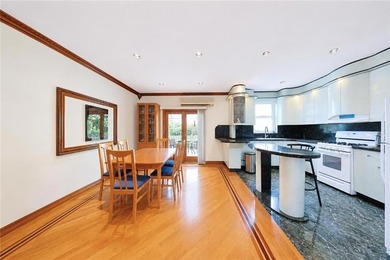 Rare-Find Oversized Single-Family Home with Private Driveway & - photo 8