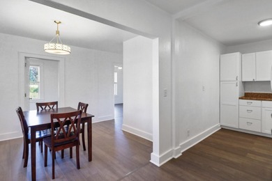 Motivated Seller! Repairs in progress. Beautifully updated home - photo 14