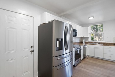 Motivated Seller! Repairs in progress. Beautifully updated home - photo 17