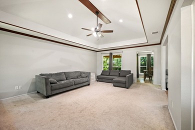 Welcome to 8 Cimarron Dr, a beautiful single-story home nestled - photo 7