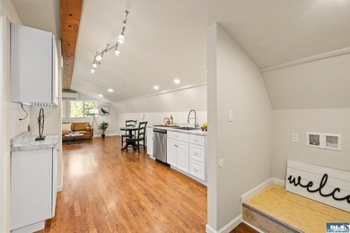 Marketing Remarks Multi Gen Family Compound! There are homes &