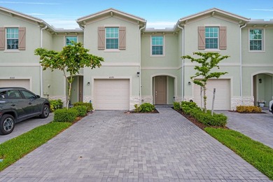 (private lake, pond, coastal) Townhome/Townhouse For Sale in Lake Worth Florida