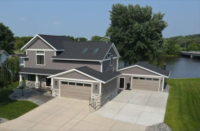 Lake Home For Sale in Jefferson, Wisconsin