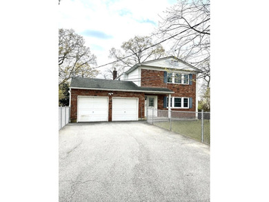 Exceptional opportunity to own a well-maintained - photo 3